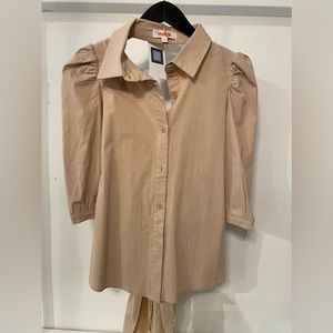 Mazik Top W/ Back Keyhole & Tie